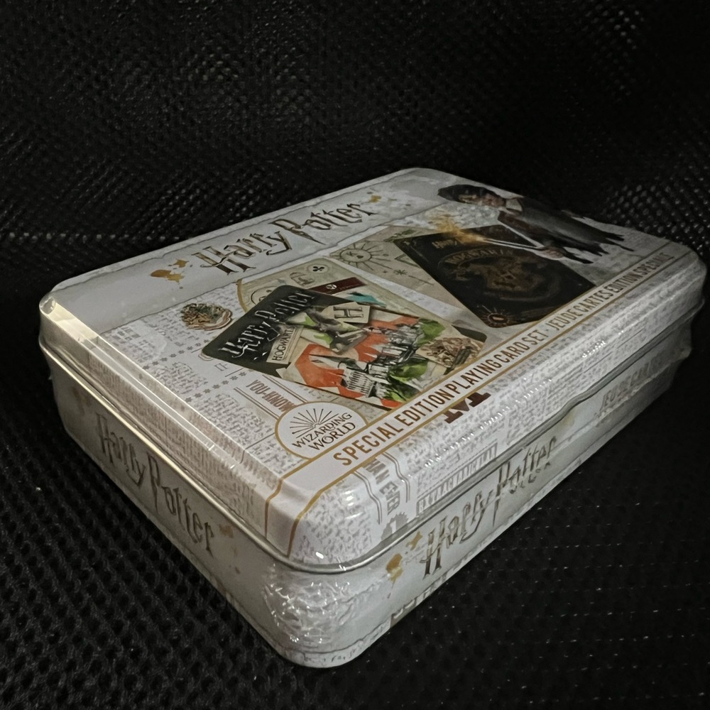 Harry Potter Special Edition Playing Cards Set - Picture 3 of 3
